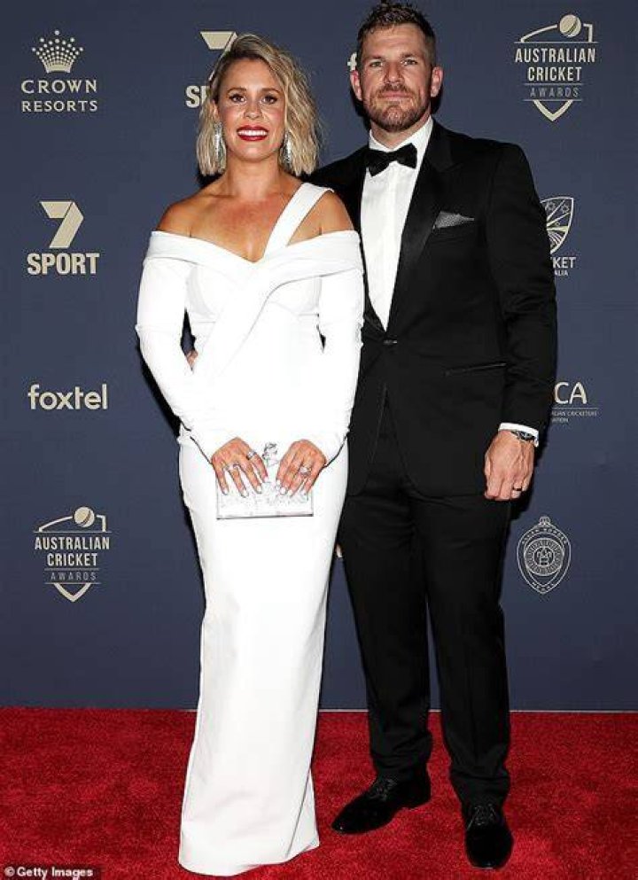 Aaron Finch And His Wife Receive Threats After Cricketer&rsquo;s Poor form