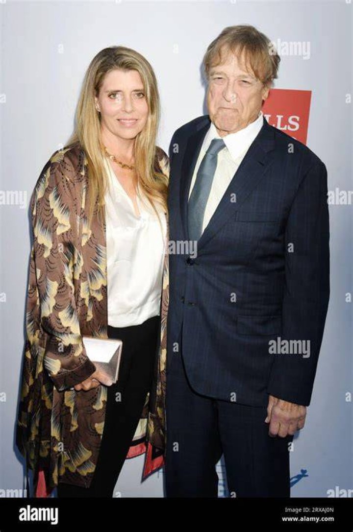 Anna Beth Goodman Saved Husband John Goodman from His Personal Issues