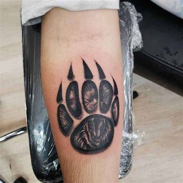 Bear Tattoos Bear claw tattoo, Bear tattoos, Bear tattoo designs