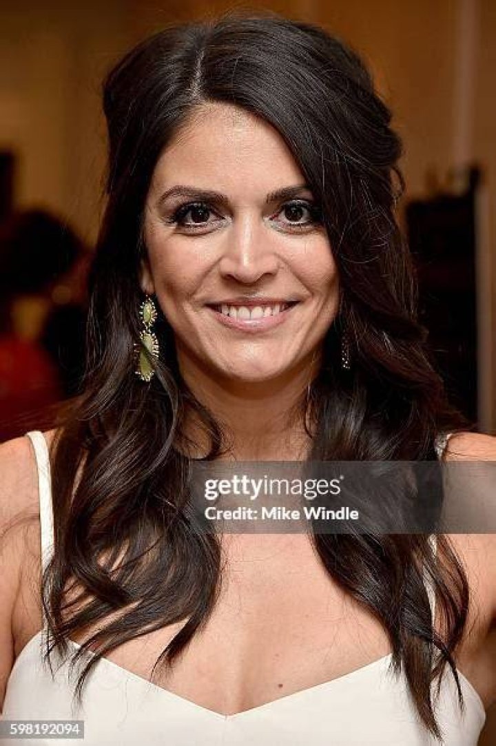 Beautiful Actress Cecily Strong Still Single, Who is She Dating