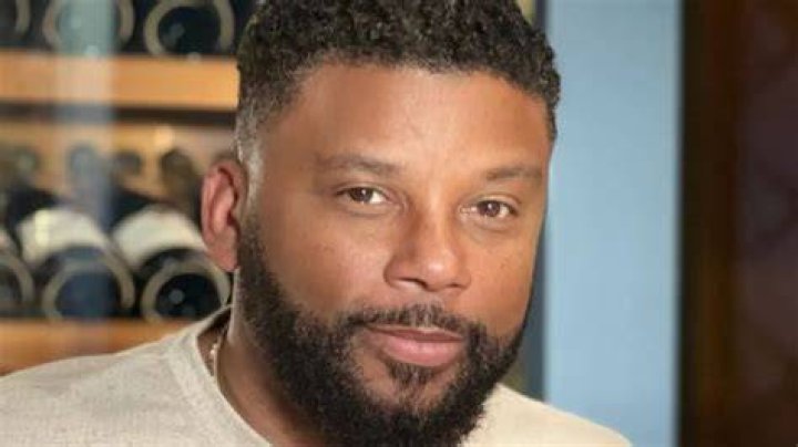 Carl Payne Cast As &lsquo;L.A.&rsquo; Reid & Rochelle Aytes Will Play Pebbles In