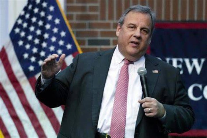 Chris Christie's weightloss surgery How does it work? Los Angeles Times