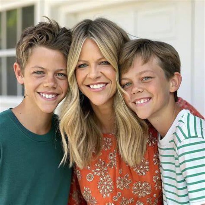 Meet Kaitlin Olson's Supportive Siblings