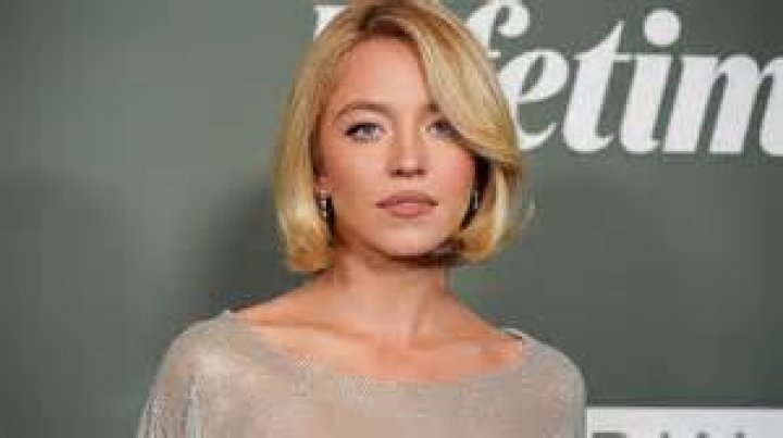 Sydney Sweeney Details ‘Steady' Jonathan Davino Relationship Us Weekly