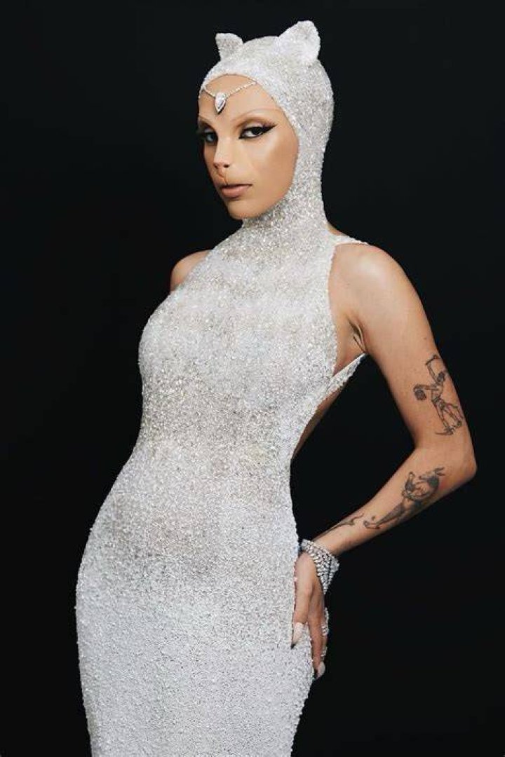 Uncover The Secrets Of Doja Cat's Instagram Empire