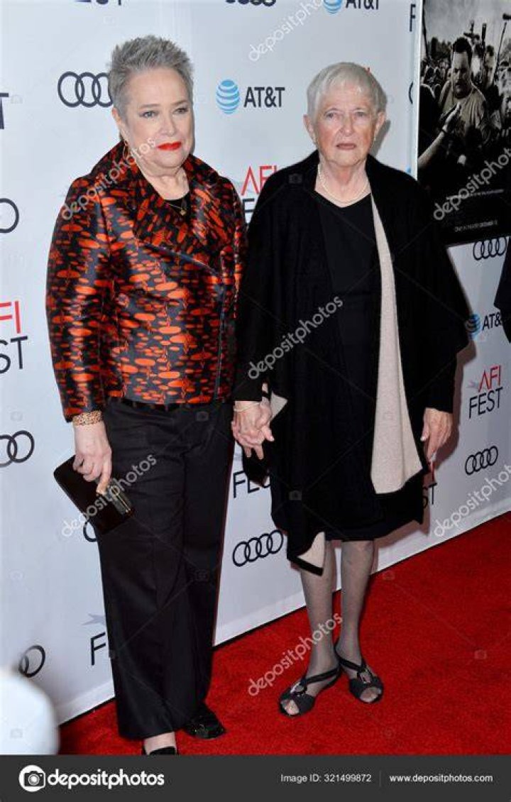 Uncover The Unspoken Truths Behind "Kathy Bates Married"