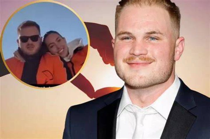 Who Is Zach Bryan’s Girlfriend? Complete Relationship Details!
